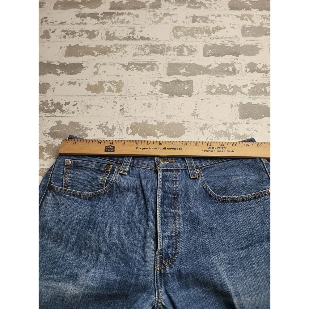 Levis 501 Jeans Mens 32x34 Blue Denim Straight Leg Button Fly Medium Wash‎